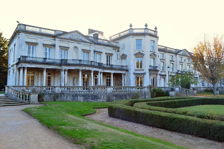 University-of-Roehampton-Campus-jpg